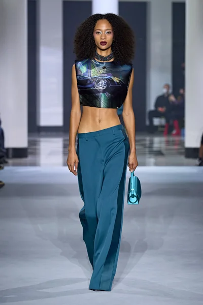 Look 33